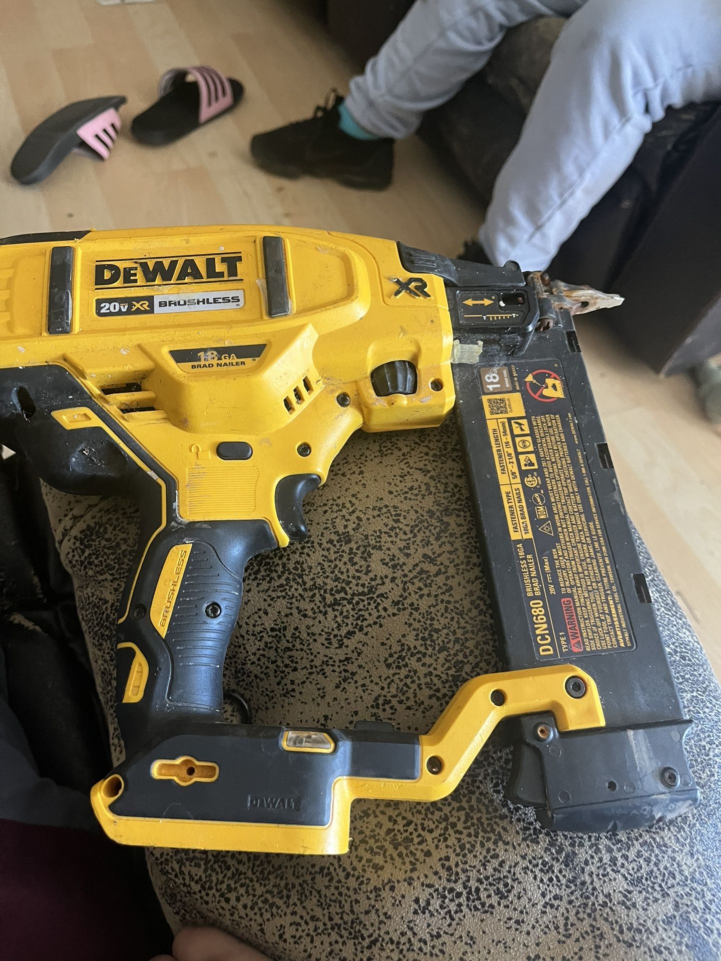 dewalt nail gun