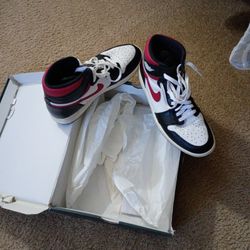 Air Jordan Retro 1 Mid