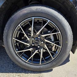 Rines 18x8 Llantas 235/60/18 Ferentino 