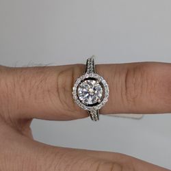 14kt White Gold & 1.51ct Round Diamond SI2 G Center Stone with .50ct tw Diamonds surrounding