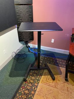 Mini standing desk