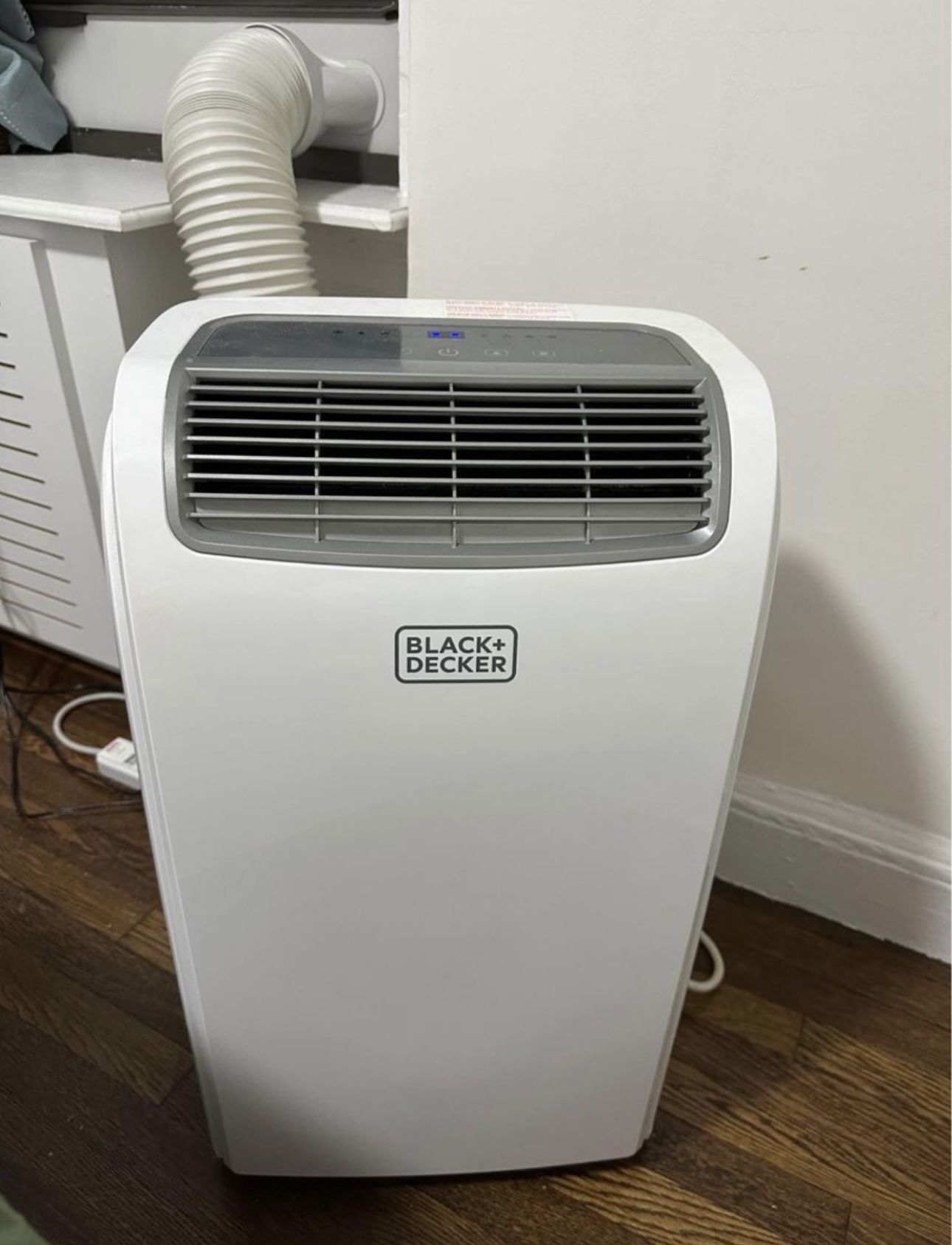 Black and Decker AC 8K BTU (Canarsie Pickup Rockaway Pkwy)