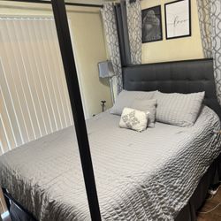 Queen Canopy Bed W/ Mattress 