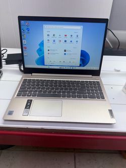 Lenovo laptop 8gb ram 15”2020