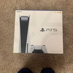 Brand New PlayStation5 White 825 GB Standard Addition  Free shipping Included 