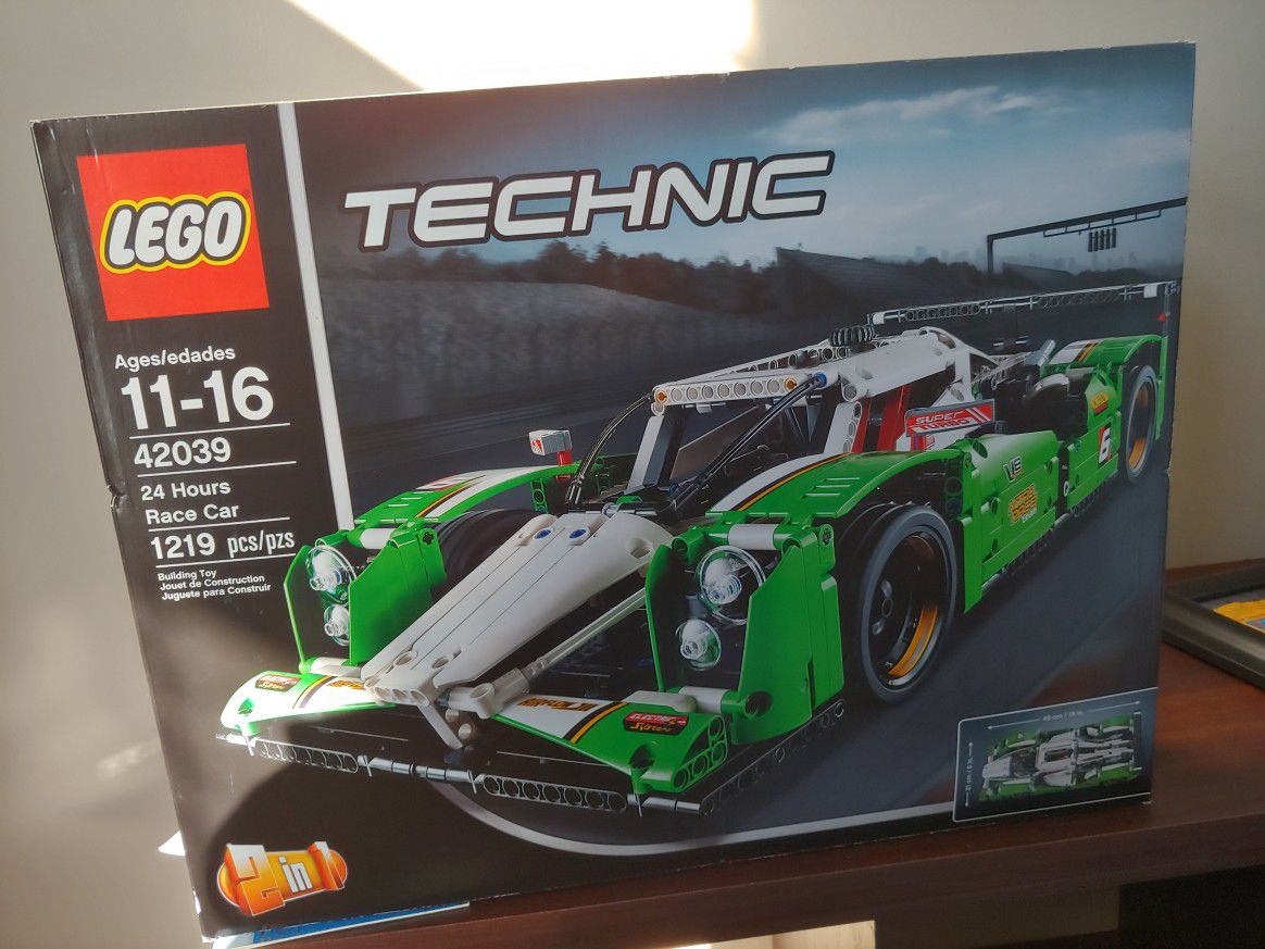 Lego Technic 24 Hours Race car