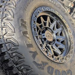 Rines 17x9 Nuevos Para Toyota Y Chevy Con Llantas Todo Terreno En Excelente Condición 