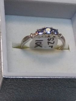 Size 7...10kt. Gold .. White Gold ring
