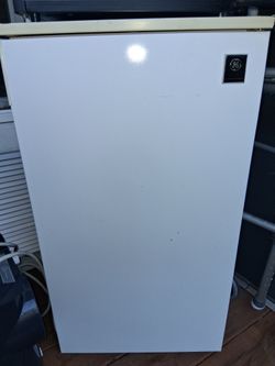 Little Refrigerator 
