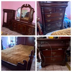 Bedroom furniture set