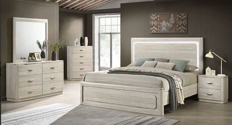 Brand New Grey 4pc Queen Bedroom Set (Available in Eastern King)