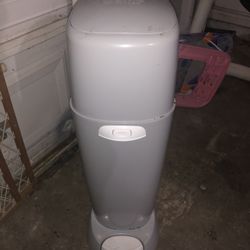 Diaper Genie 