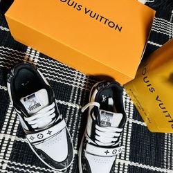 Louis Vuitton Sneaker 