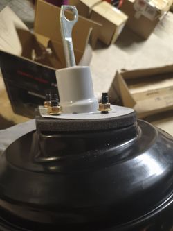 Ford vacuum brake booster new — F-250/F-350/Super Duty 1987–1998