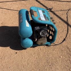 Makita Air Compressor 