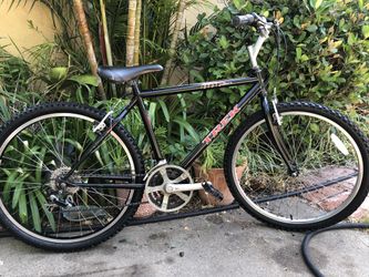 TREK 800 SPORT
