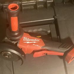 M18 Milwaukee Grinder 