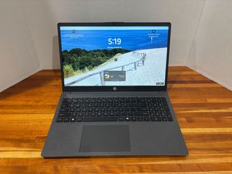 HP G10 Notebook 15” (2023) AMD RYZEN 3-7320U 8GB DDR5 256GB SSD