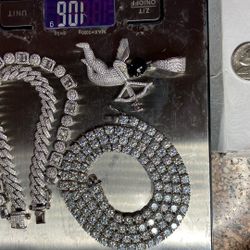 925 SILVER ICED OUT PASSES DIAMOND TESTER’S