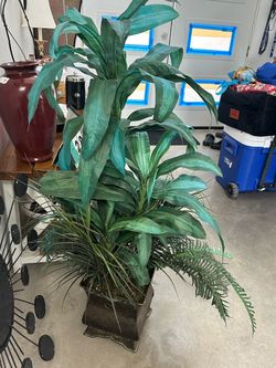 ARTIFICIAL PLANT $35