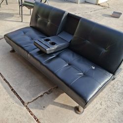 BLACK FUTON