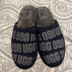 Ugg Slippers Sz 9 
