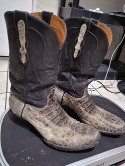 Black Jack Caiman Hornback Alligator Cowboy Boots  Size 10.5 and a silver buckle