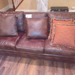 LEATHER COUCH