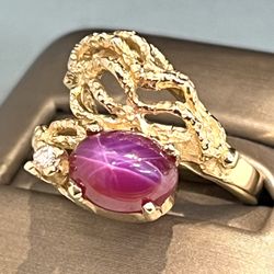 14 K YG Star Ruby Stone Women’s Cocktail Ring