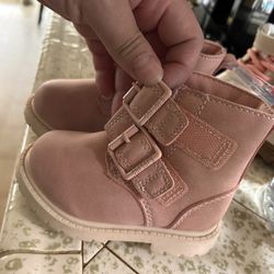 Girls Boots