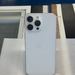 iPhone 15 Pro Max 256GB Unlocked