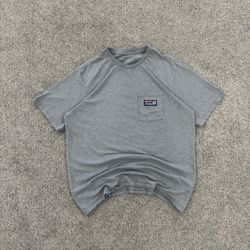 Patagonia pocket tee men’s size M