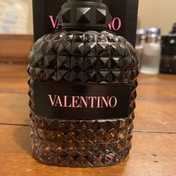 Valentino Uomo Born In Roma Intense