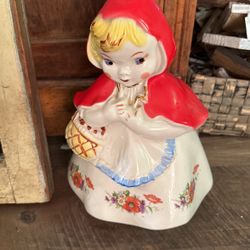 Set Of Vintage Hull/Regal China Little red Riding hood