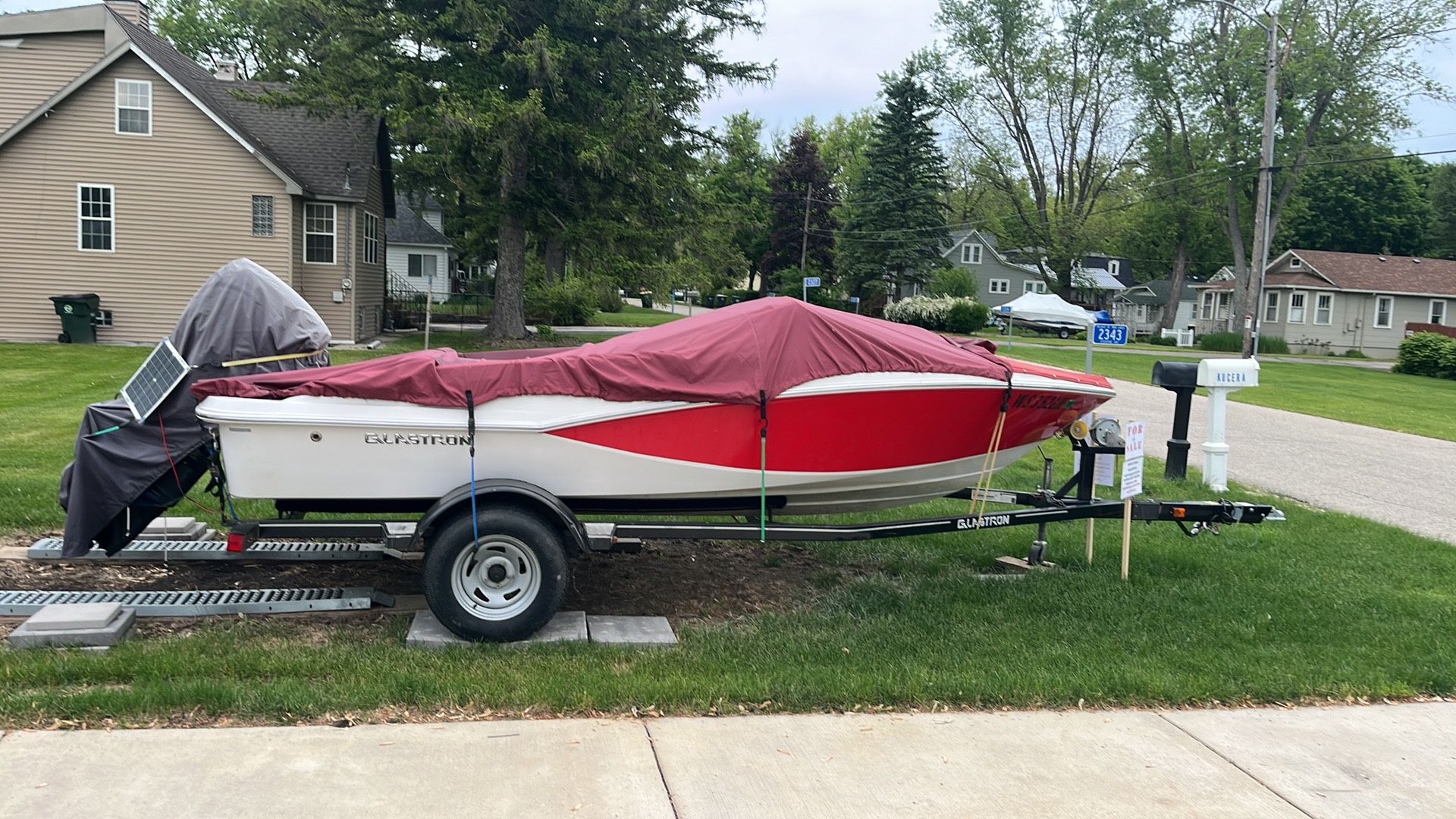 Glastron GT160 Ski Boat