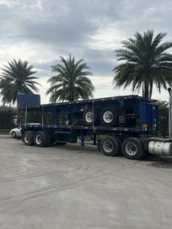 32 Foot Lufkin Flatbed Trailer With Piggyback Attachment