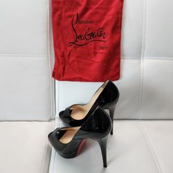 Black High Heel Shoes In Great Condition