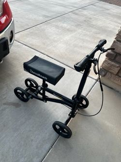 Knee scooter