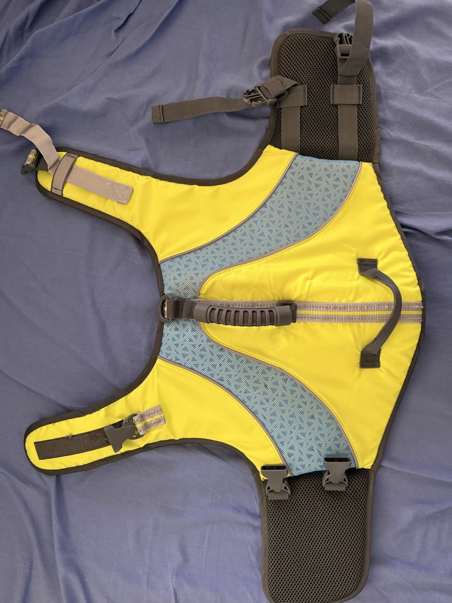 Dog Life Vest/Floatation Vest (Medium)