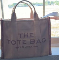Medium Tote Bag