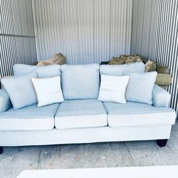 Elegant Upscale West Elm Modern Coastal Queen Sleeper Sofa (Mattress Never Used)