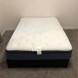 Full Size “Perfect Sleeper” Mattress w/ Foundation