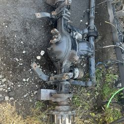2017 Freightliner Cascadia 125 rear Axles