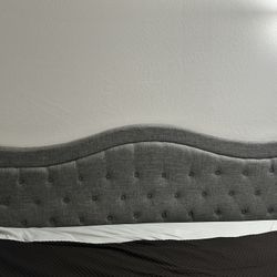 King Tuffted Bed and Mattress