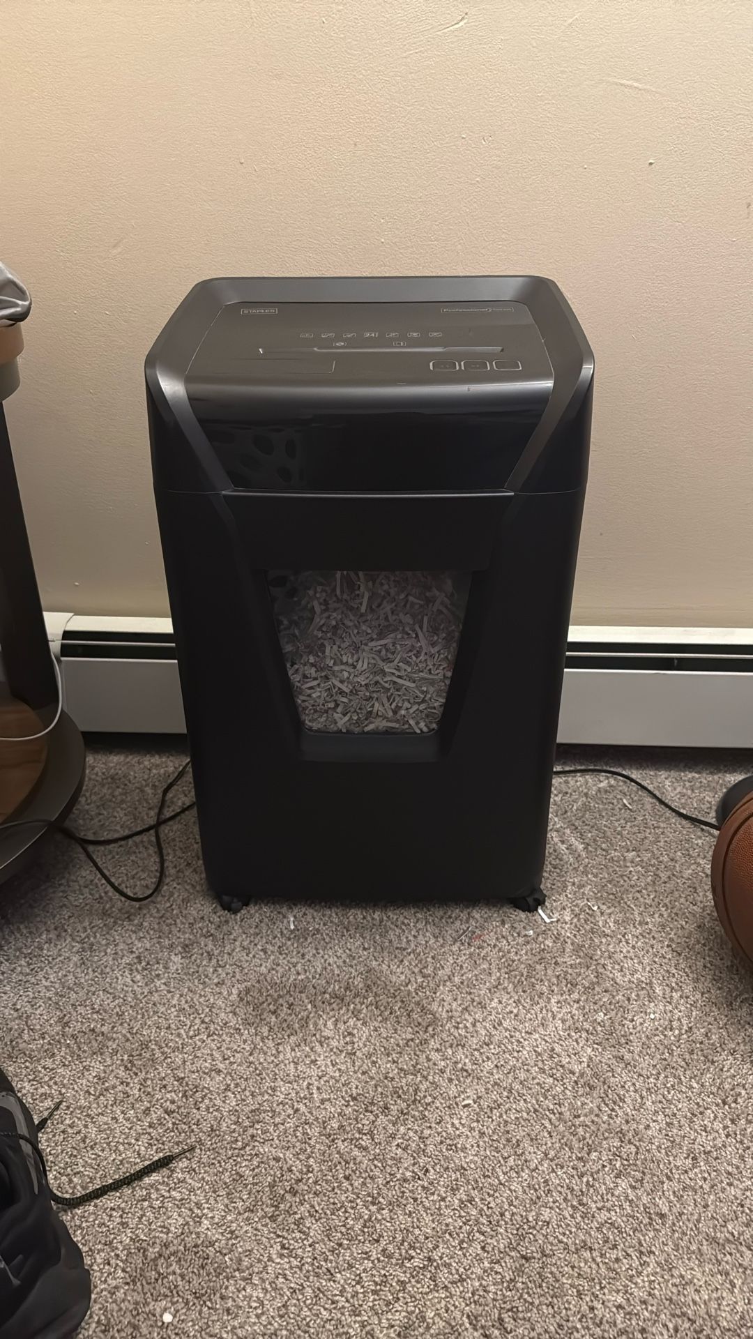 Staples Pro Series 