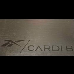Cardi B V2 Reebok 8.5