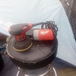 Milwaukee Orbital Sander 