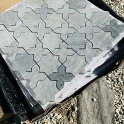 Hi everyone we total 30 pieces of this beautiful marble. splashback tile.   Retail price all this $457 wt tax here only $350 savings $107 lds hurry th