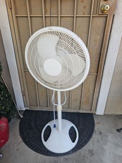 floor Fan Works Good