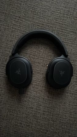Razer Barracuda Wireless headphones